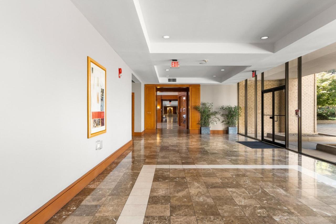 Urbandelight Crystal City Mins To Dc Free Parking Arlington Extérieur photo